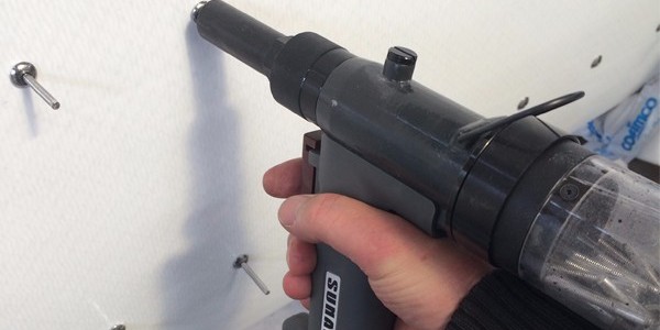 氣動拉鉚槍為什么使用這么廣泛？